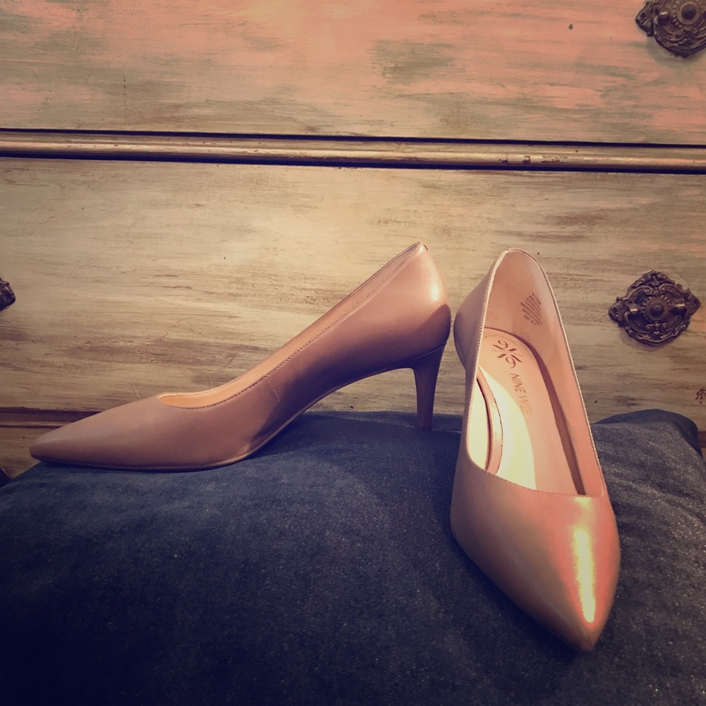 Nine West pumps